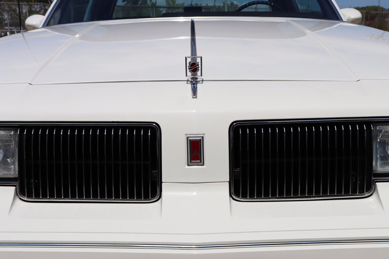 57678c1221098 low res 1987 oldsmobile cutlass supreme brougham