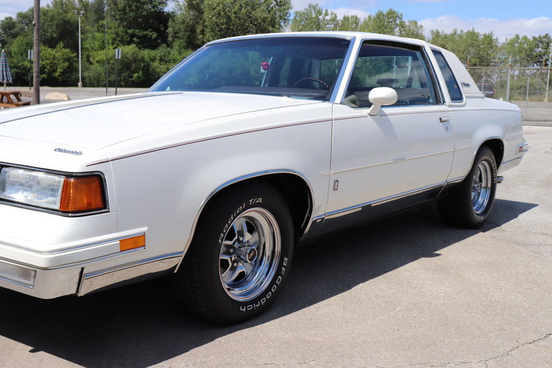 57681530f7ea3 low res 1987 oldsmobile cutlass supreme brougham
