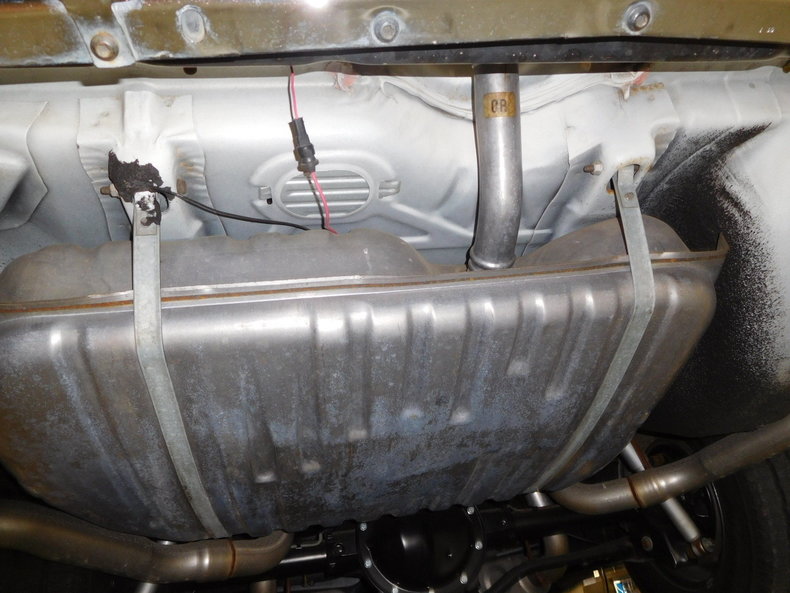 581260451fa74 low res 1987 oldsmobile cutlass supreme brougham