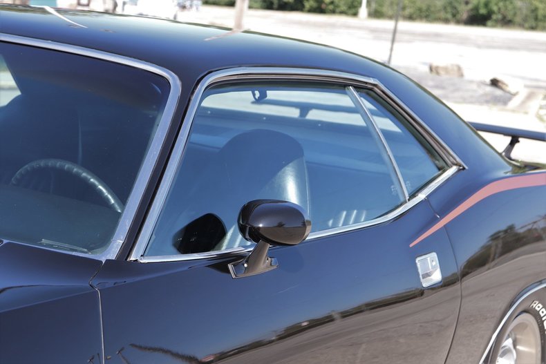 5800508571a30 low res 1972 plymouth cuda