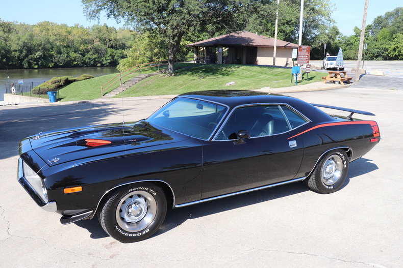 58023272f09b4 low res 1972 plymouth cuda