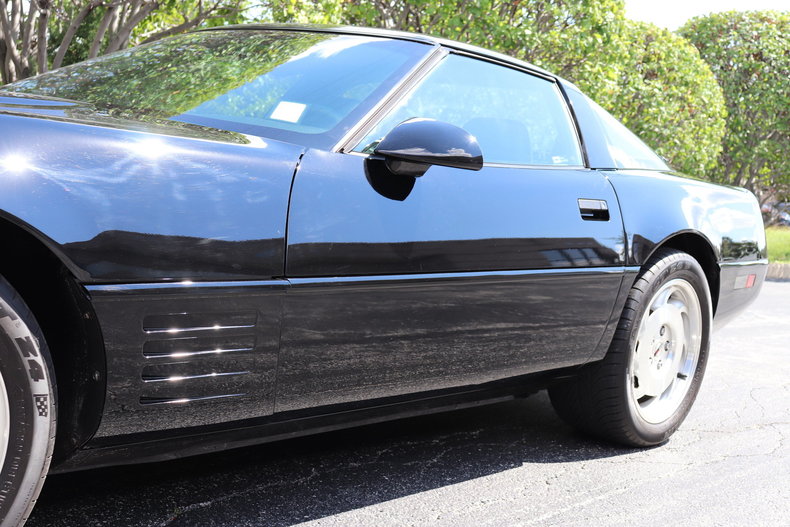 5818142b5b938 low res 1994 chevrolet corvette