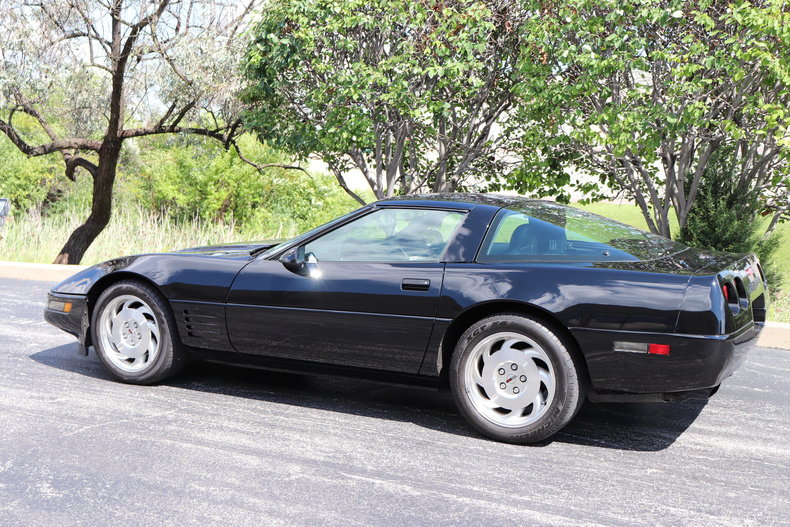 5818567429076 low res 1994 chevrolet corvette