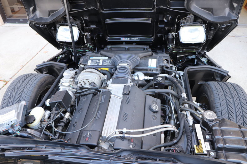 5822864864548 low res 1994 chevrolet corvette
