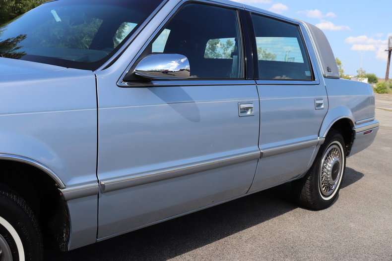 58233adfe7196 low res 1992 chrysler new yorker