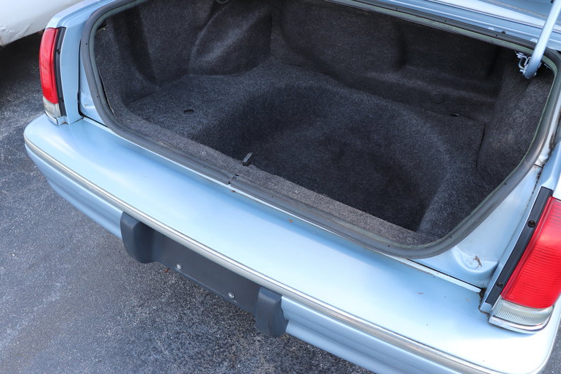 583005ef0f218 low res 1992 chrysler new yorker salon