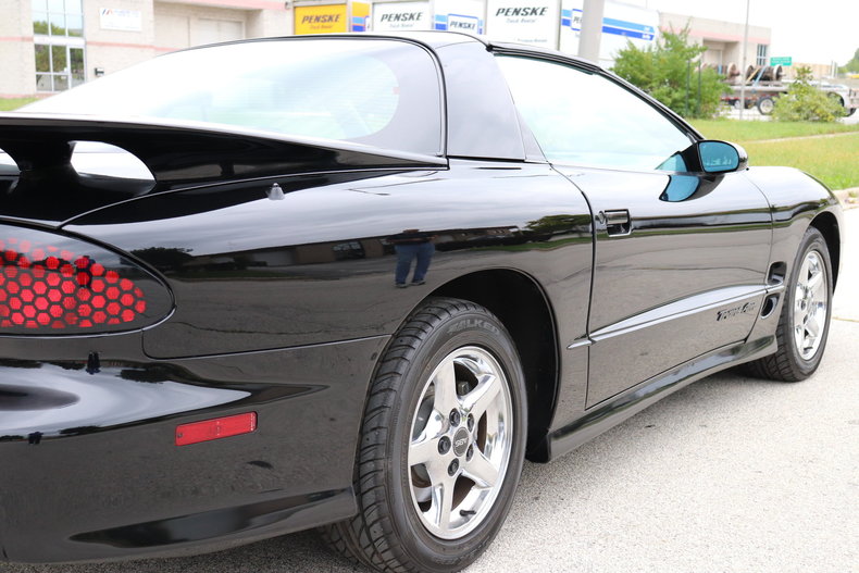 5834314352bf0 low res 1998 pontiac trans am