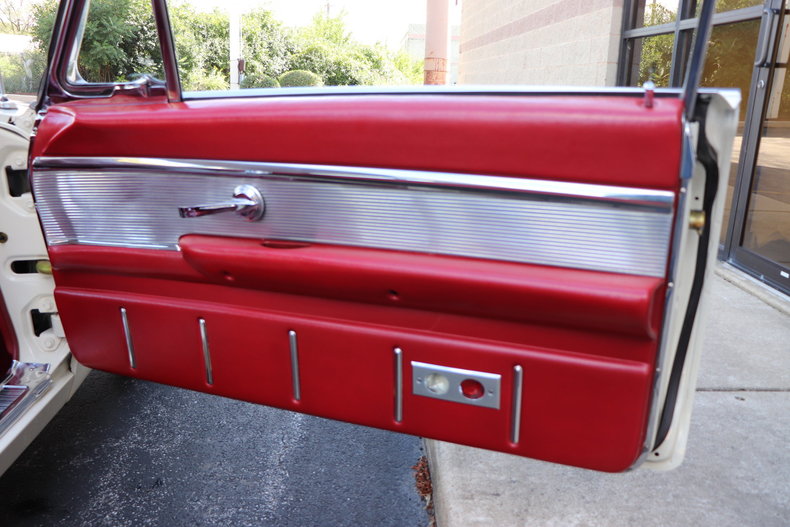 58498e1768895 low res 1963 ford thunderbird