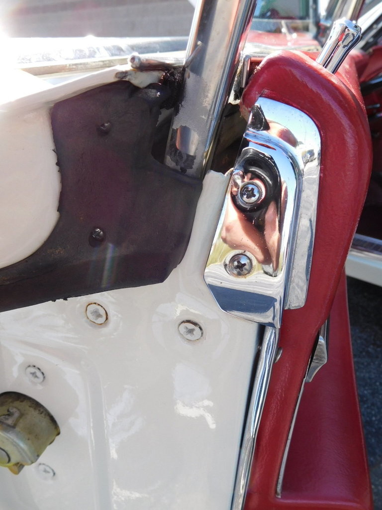 5851578630b0d low res 1963 ford thunderbird