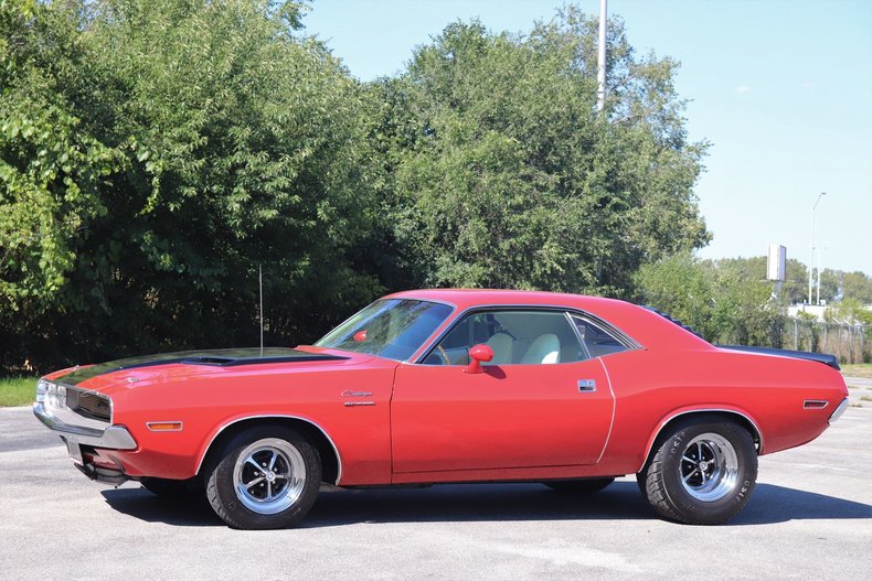 58734f182a918 low res 1970 dodge challenger