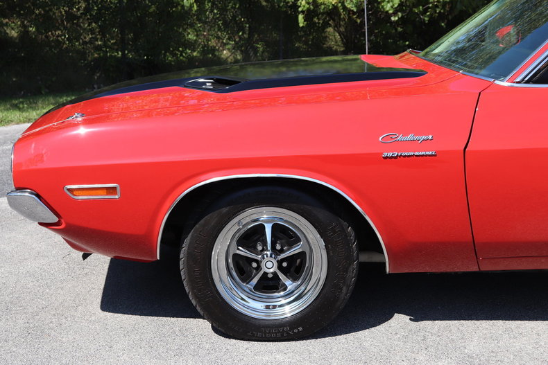 59078e8952867 low res 1970 dodge challenger
