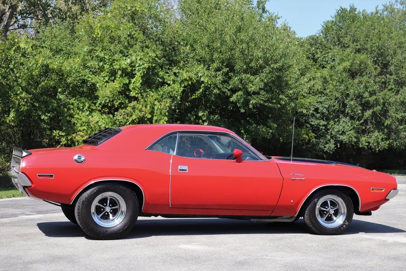 5909113c312b5 low res 1970 dodge challenger