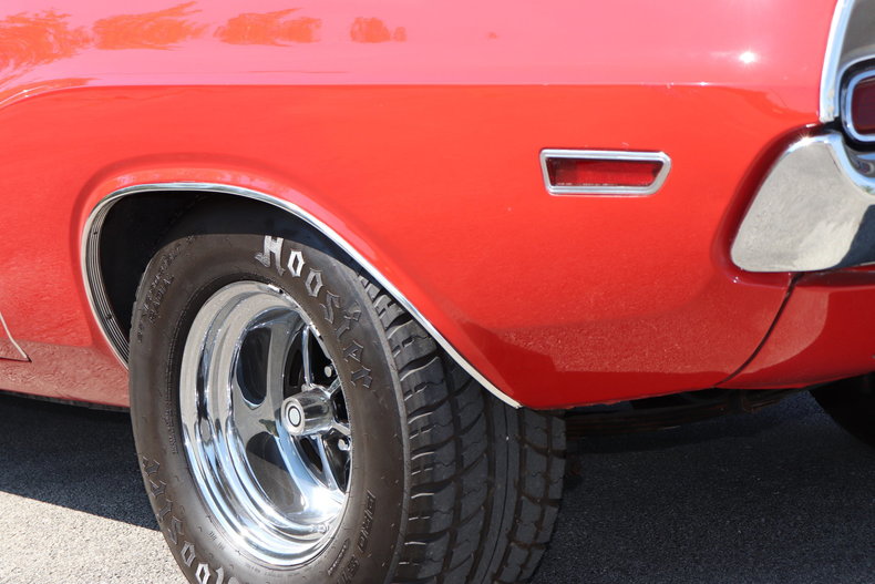 591223cd9a4b5 low res 1970 dodge challenger