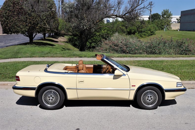 1990 Chrysler TC by Maserati