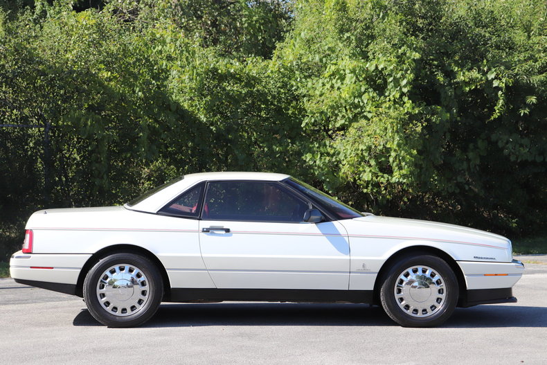 594447c71f193 low res 1993 cadillac allante