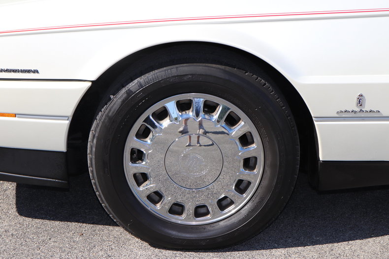 60806d16e53b0 low res 1993 cadillac allante