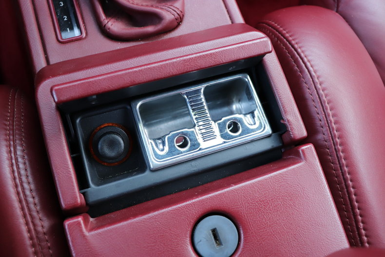 60817947b6eb6 low res 1993 cadillac allante