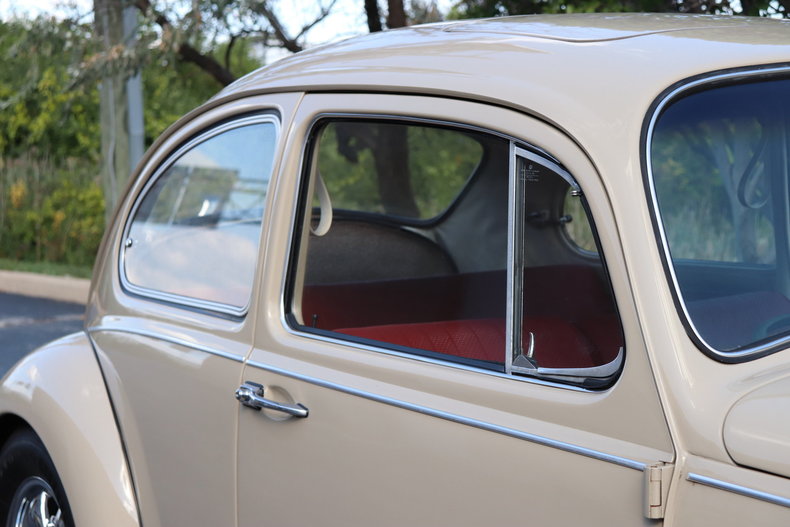 596199440a947 low res 1967 volkswagen beetle deluxe