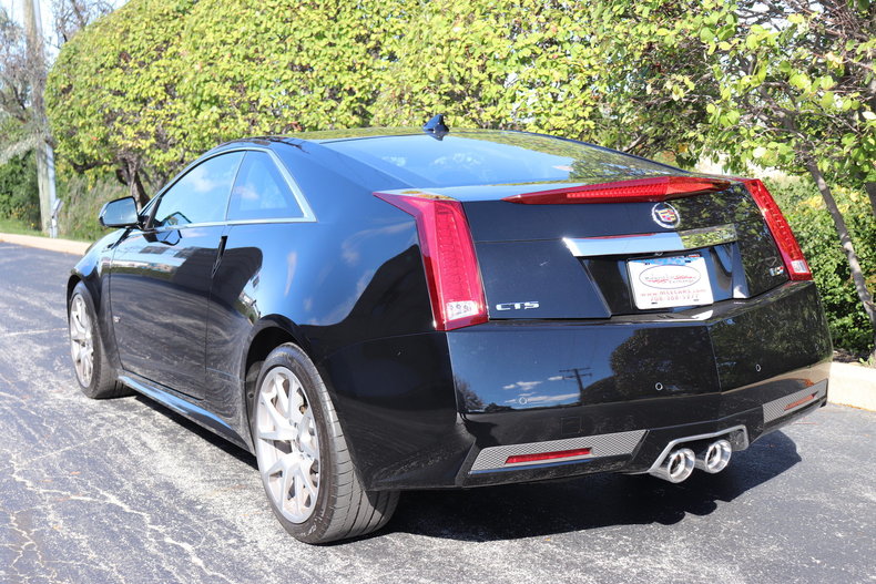 601244b877195 low res 2011 cadillac ctsv