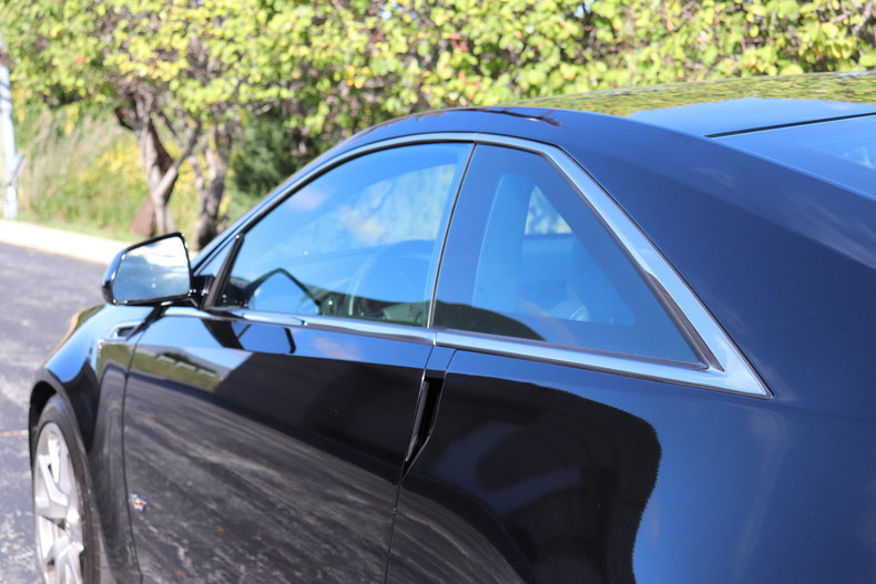 60125a5f667f5 low res 2011 cadillac ctsv