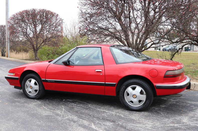 612883877d6d7 low res 1990 buick reatta