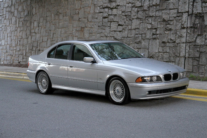 2001 BMW 525i