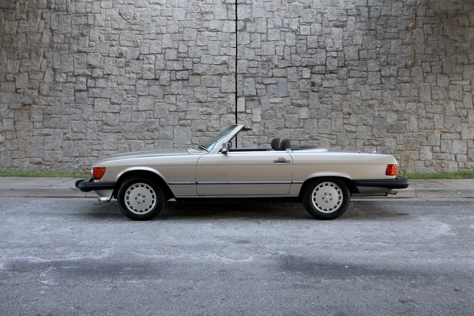 1988 Mercedes-Benz 560 SL for sale #78510 | MCG