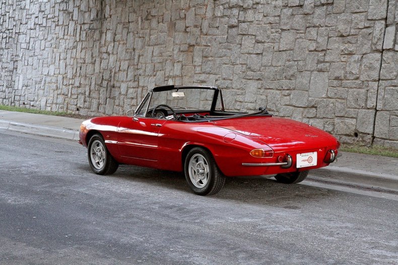 Alfa romeo duetto
