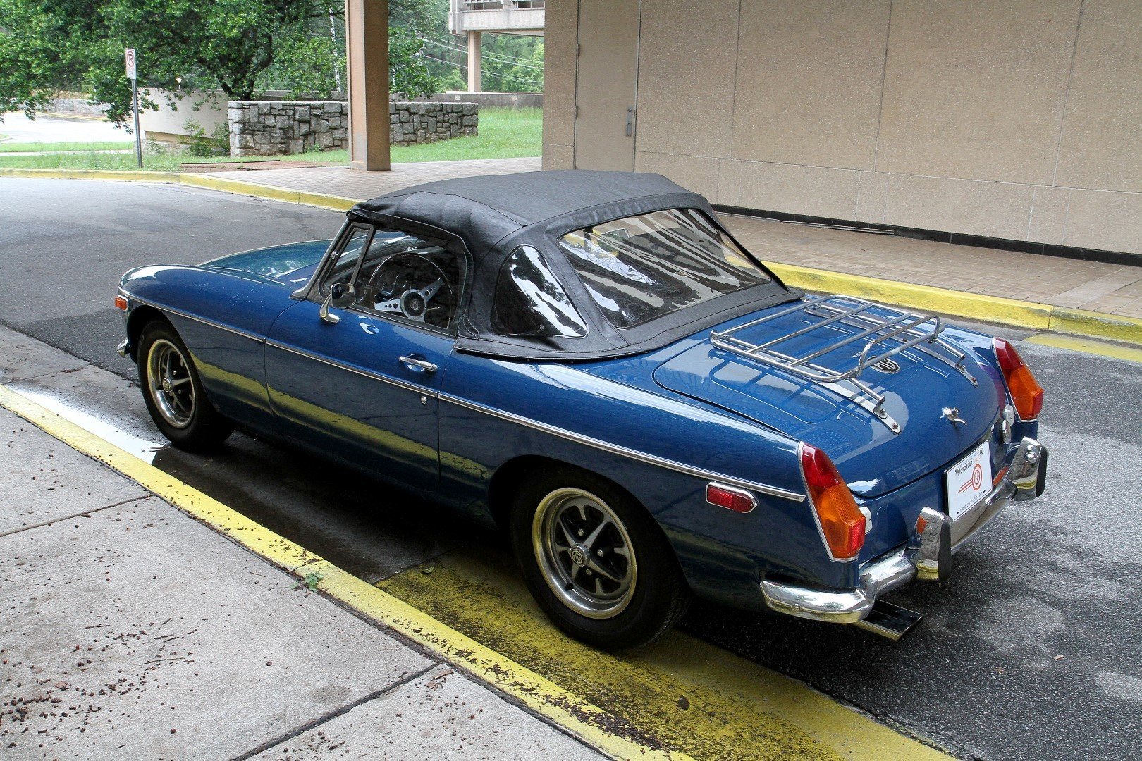 thumbnail image 2 of 1973-1974 MGB Owner's Manual - Original Style Driver's Guide Handbook For GT & Roadster 2 of 5