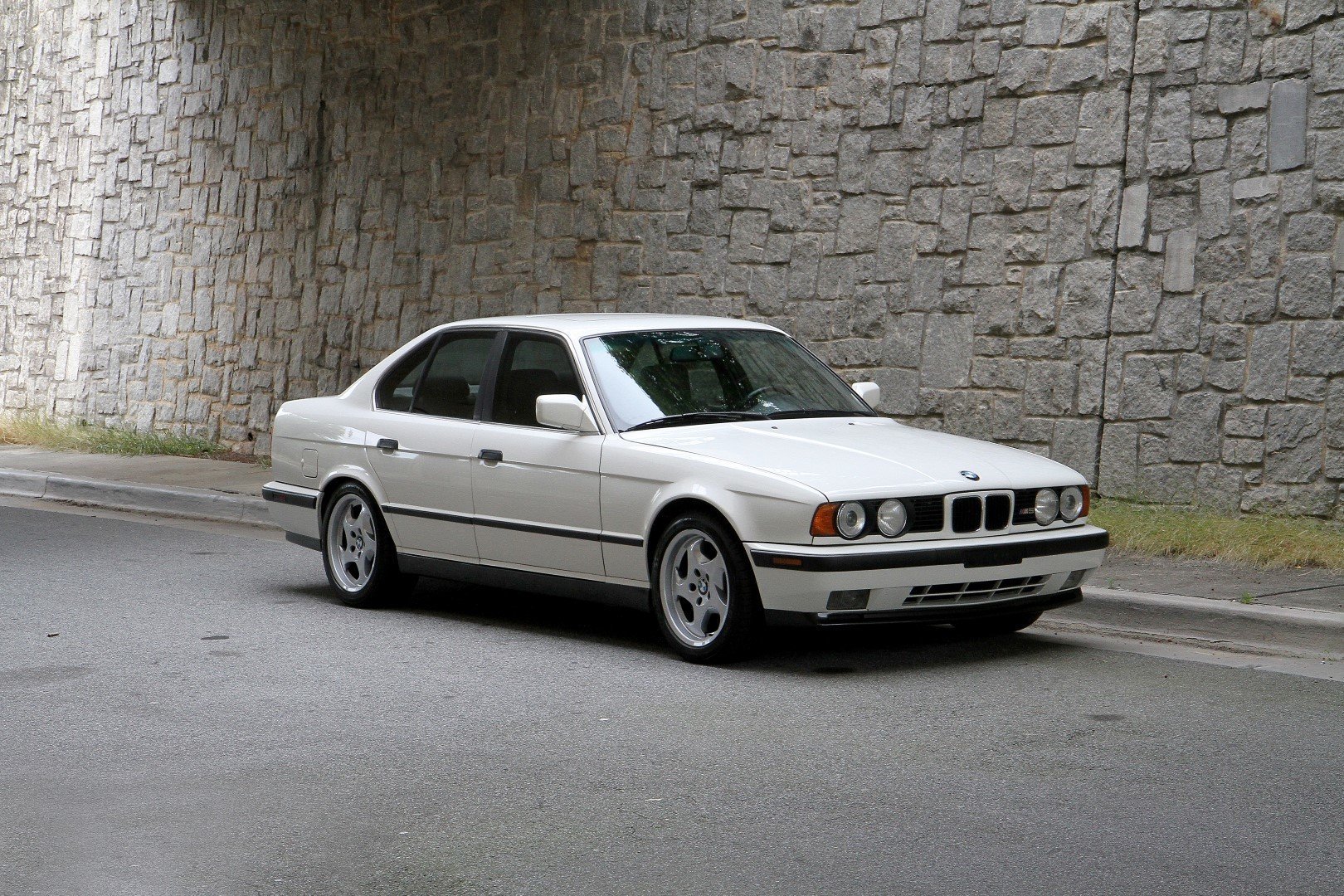 614122c2bdfd hd 1991 bmw m5
