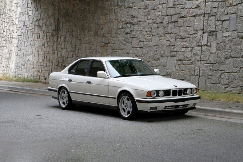 1991 BMW M5