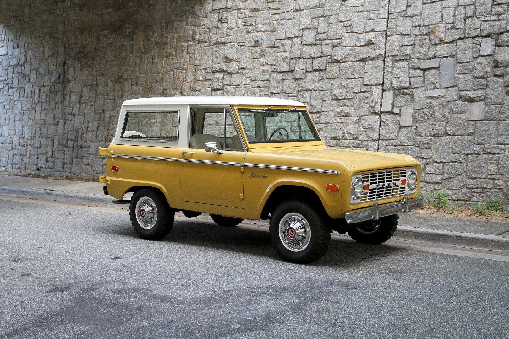 73627fb6a446 hd 1973 ford bronco