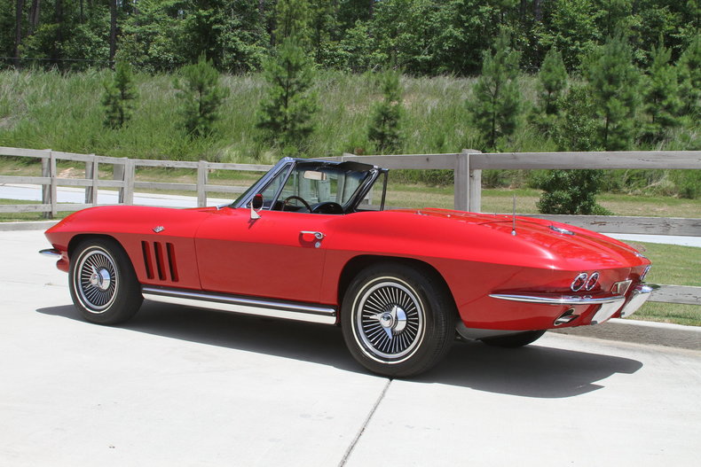 1575e54b1e68 low res 1965 chevrolet corvette