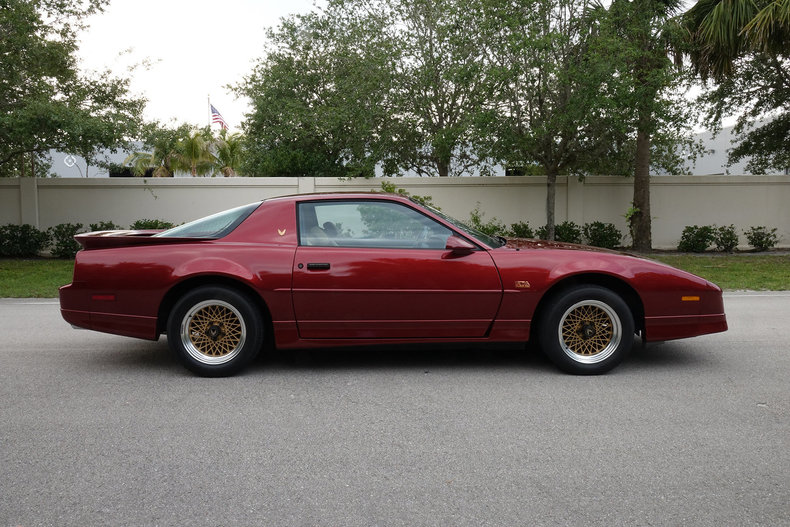 2092be253c0c low res 1987 pontiac trans am gta
