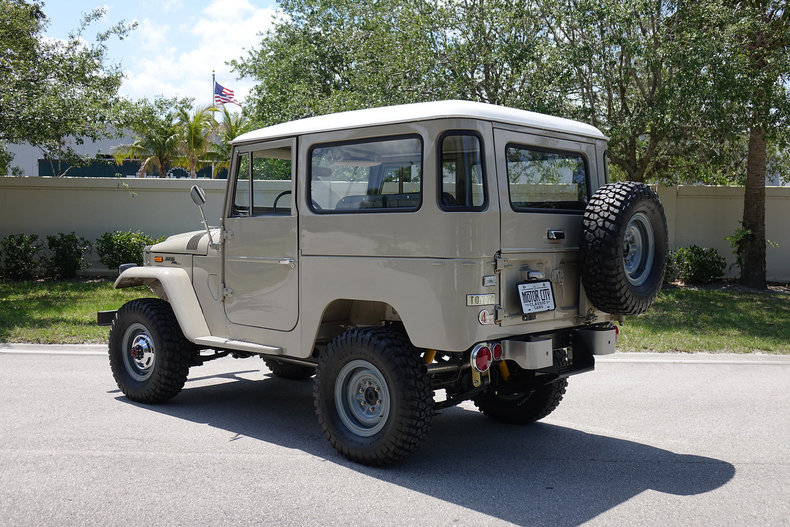 21505ef8be12 low res 1971 toyota fj40