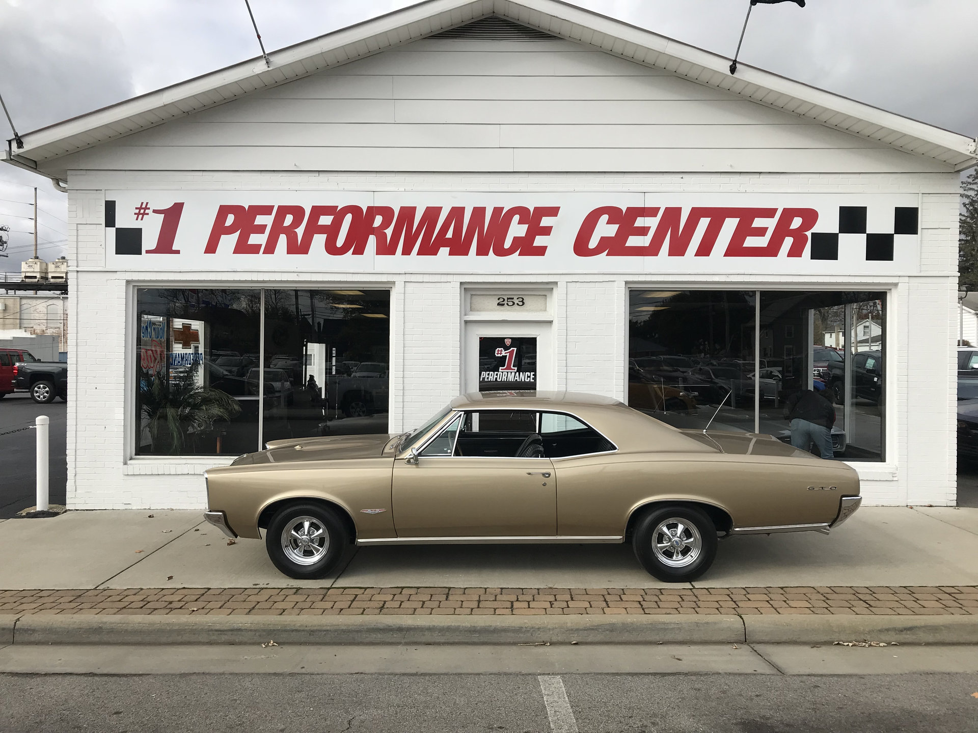 112308794f82 hd 1966 pontiac gto