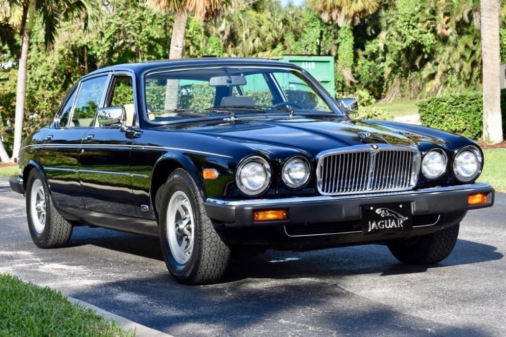 1985 Jaguar XJ6 VANDEN PLAS | Pedigree Motorcars