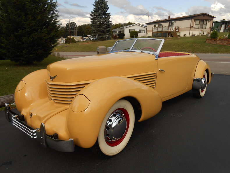 158861f4de381 hd 1937 cord 812 phaeton
