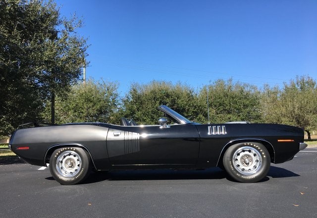 3192 efc582a8575c14880563091971plymouthcuda426hemiconvertibleusedconvertiblefortmyersfl 6