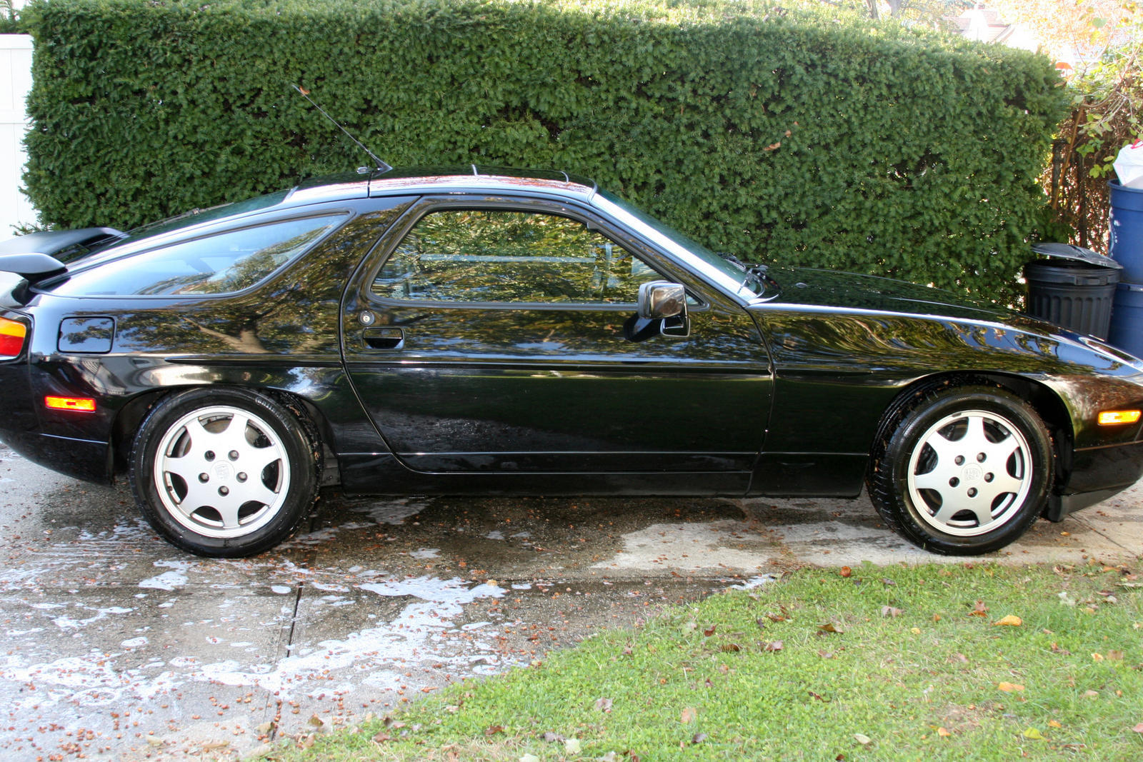 4572 1e50805eb8591991porsche9281