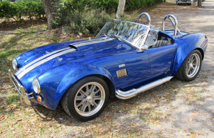 4334 2838e1c4fb511965shelbyfactoryfivecobra427blue3.19.1604700x450