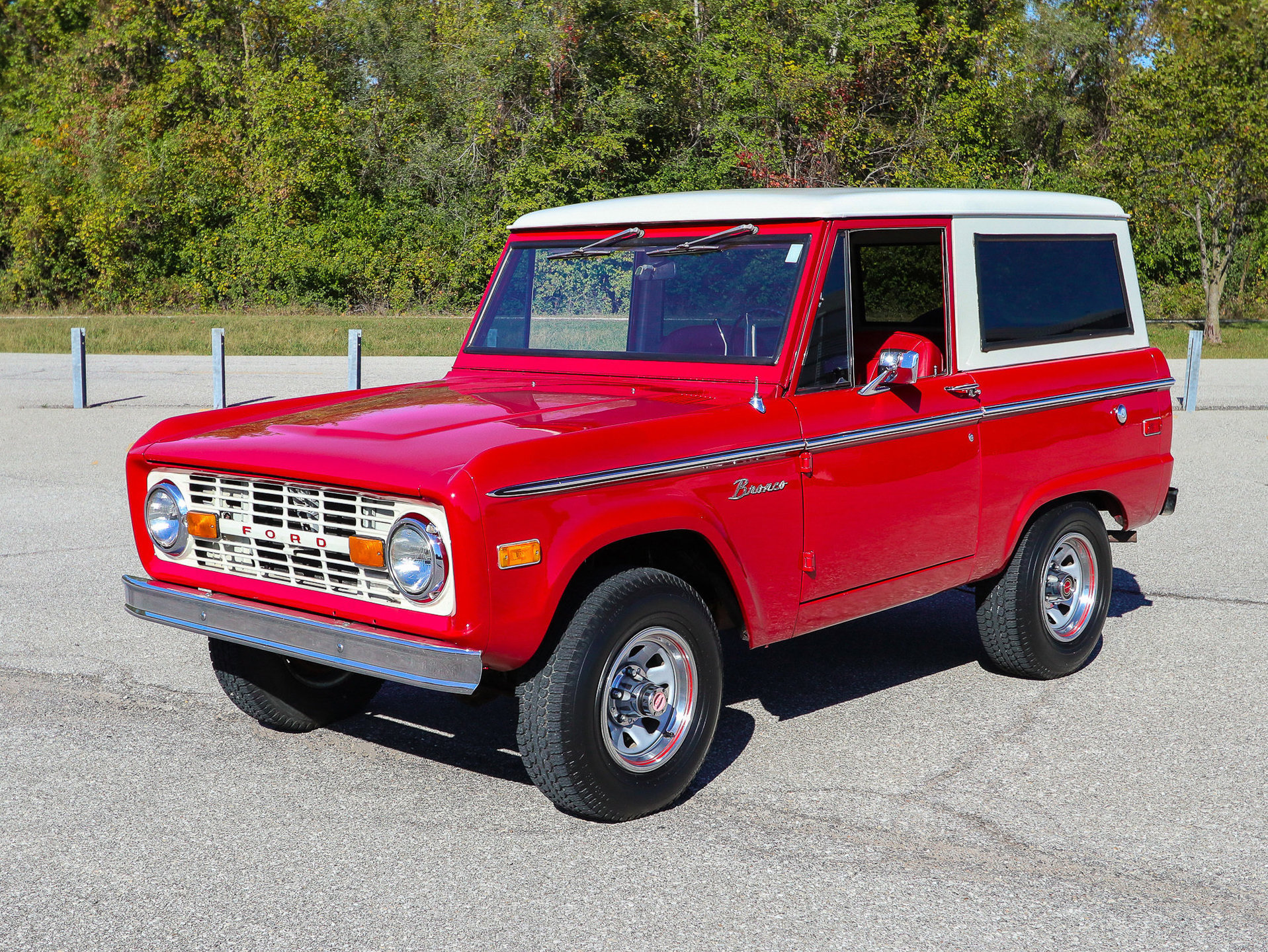 1973 Ford Bronco Premier Auction