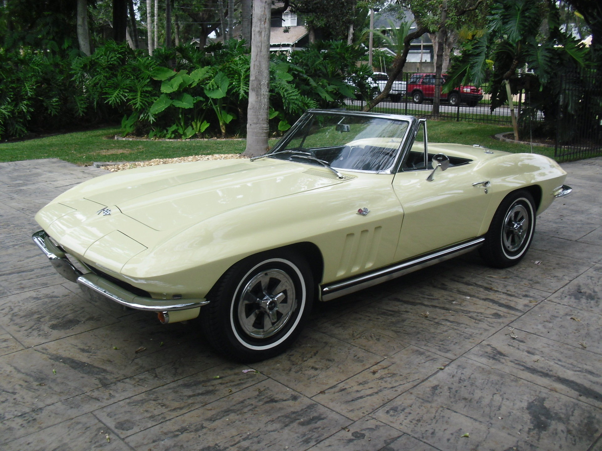 9546f88e41fa hd 1965 chevrolet corvette convertible