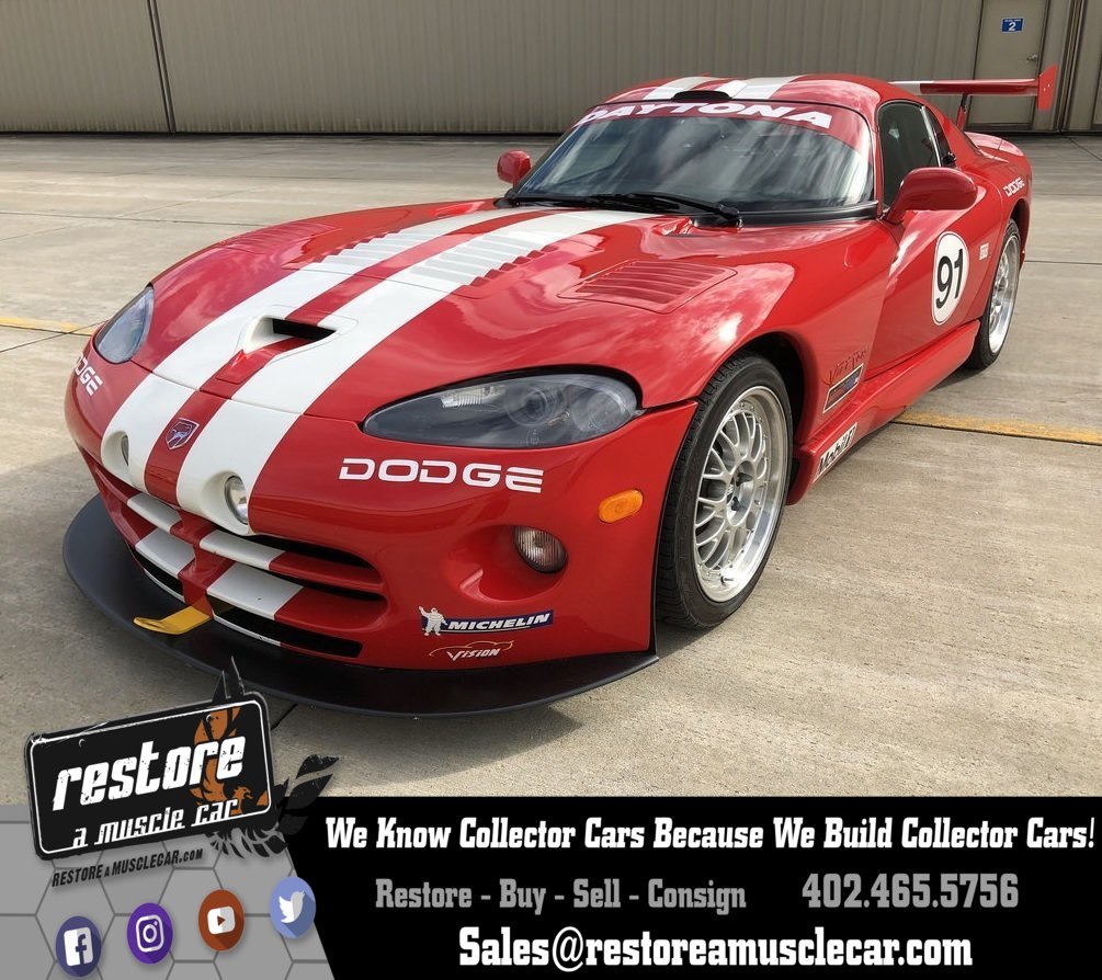 2754929f2a2b7 hd 2002 dodge viper gts