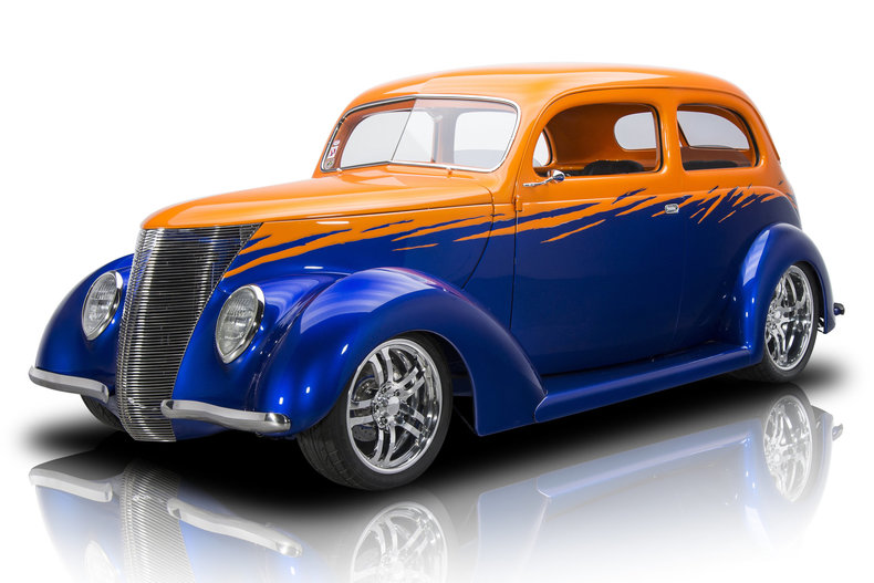 1937 Ford Sedan