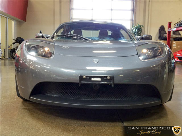 11194 2010teslaroadster001