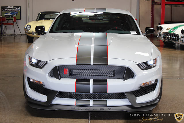 11381 2016fordshelbygt350r001