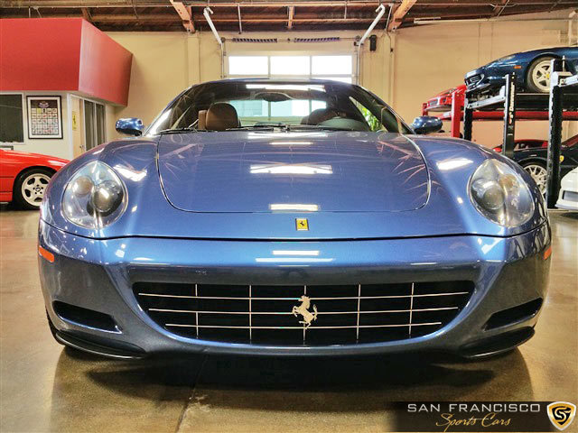13237 2005ferrari612001