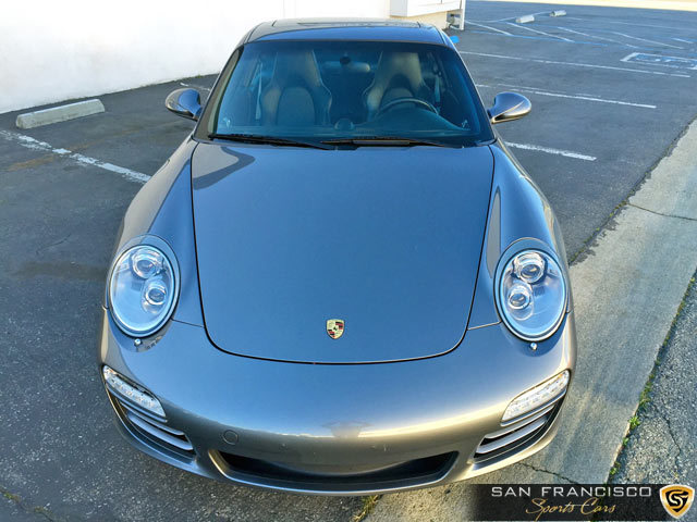 14773 2011porschecarrera4s001
