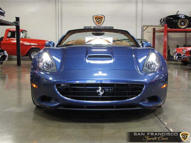 16571 2010ferraricalifornia001